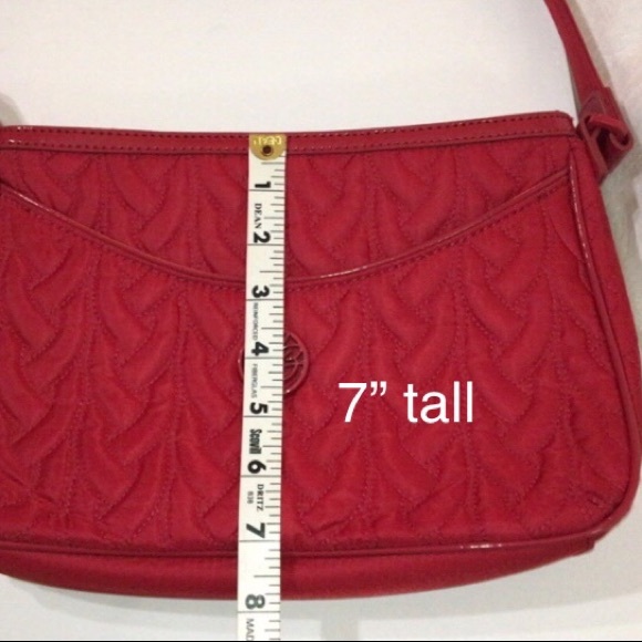 *SOLD* NWOT Vera Bradley Red Quilted & Patent Purse - Picture 3 of 11